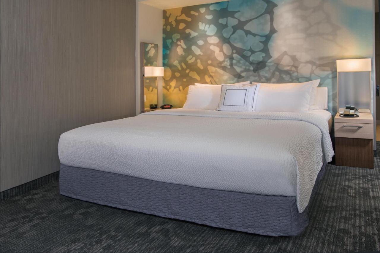 Courtyard By Marriott New York Queens, Jamaica Exteriér fotografie